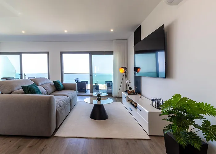 Infinity View Назаре